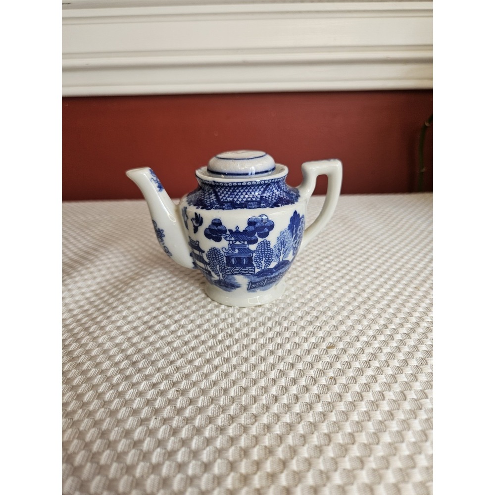 Vintage Blue Willow Miniature Toy Teapot Occupied Japan Child Tea Set Piece